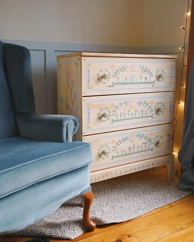 arielbissett Instagram post about Furniture painting