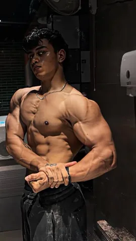 aryan.kandari.fitness Instagram post about Natural bodybuilding preparation