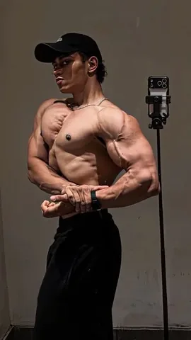 aryan.kandari.fitness Instagram post about Fitness content