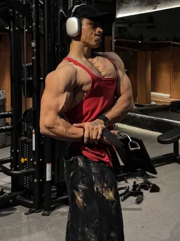 aryan.kandari.fitness Instagram post about Competition preparation