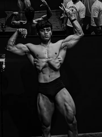 aryan.kandari.fitness Instagram post about Competition preparation