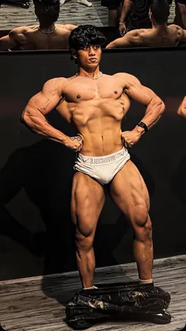 aryan.kandari.fitness Instagram post about Bodybuilding competition preparation