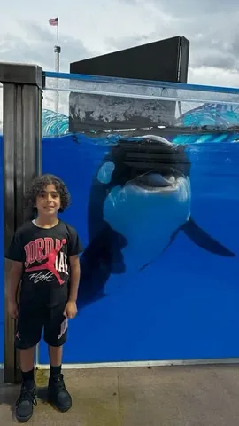 asahdkhaled Instagram post about Theme park visit