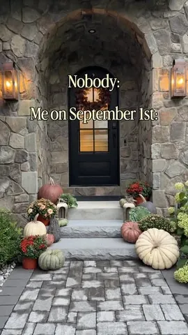 ashleerosehartley Instagram post about Fall decor