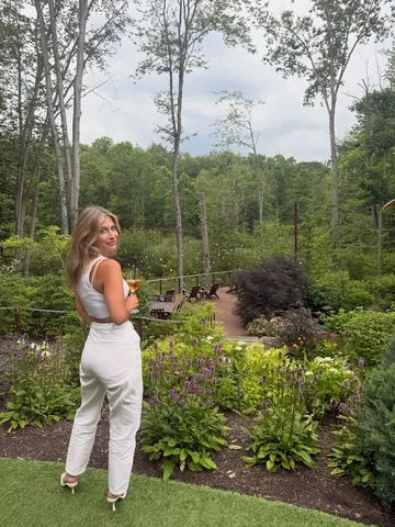 Ashley Berdini Instagram post thumbnail