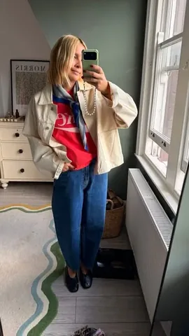 ashley.dainty Instagram post about Autumn fashion