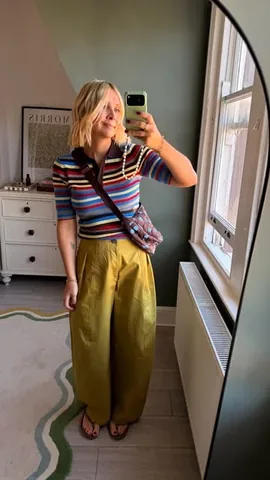 ashley.dainty Instagram post about Autumn fashion