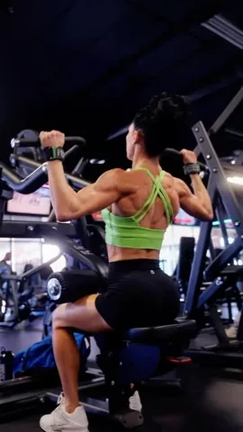 ashleykfit Instagram post about Bikini specific back training