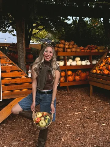 ashley.marie.andersen Instagram post about Fall farm outing