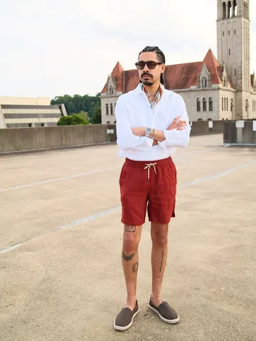 ash_pres Instagram post about Linen summer clothing