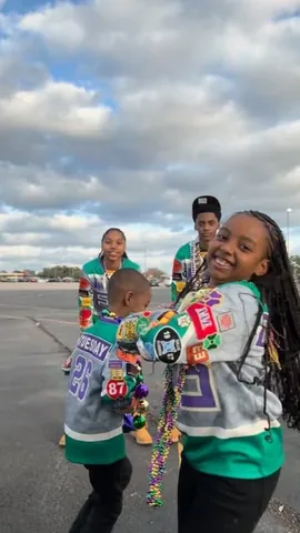 avahbennett Instagram post about Humorous performance