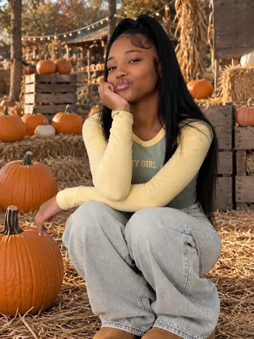 aziyah_zaliyah Instagram post about Fall fashion