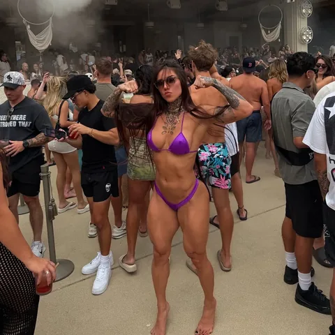 bakharnabieva Instagram post about Family