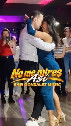 basiydeisy Instagram post about Atracción expresada mediante miradas