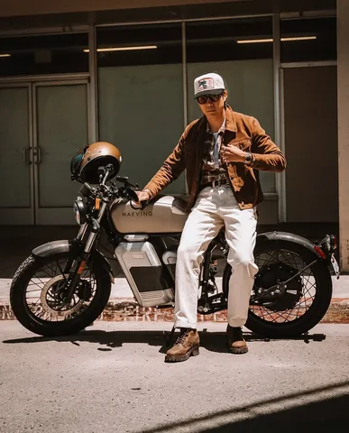 bchanism Instagram post about Rugged workwear lifestyle