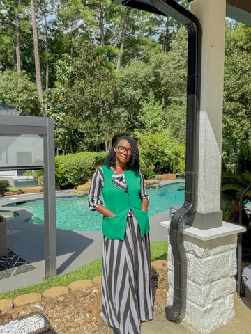 Vee | Faith Driven Creator | Home & Lifestyle Instagram post thumbnail