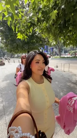 beautyybird Instagram post about Travel beauty and fashion