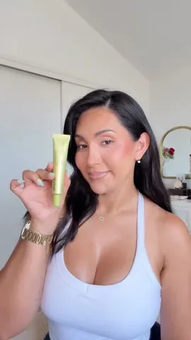beautyybird Instagram post about Vitamin C serum