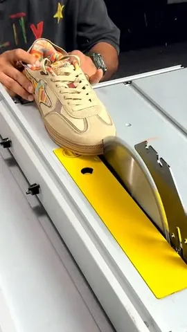 beebomco Instagram post about Comet shoe construction review