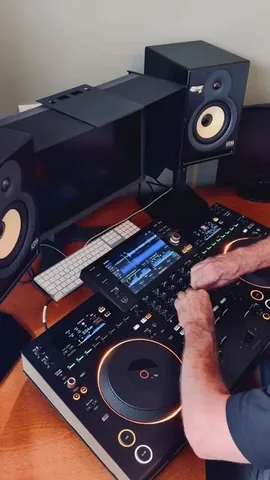 berrydemey Instagram post about Electronic music nostalgia