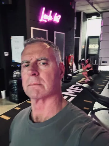 berrydemey Instagram post about Bodybuilding training