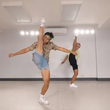 besperon Instagram post about WAP dance performance