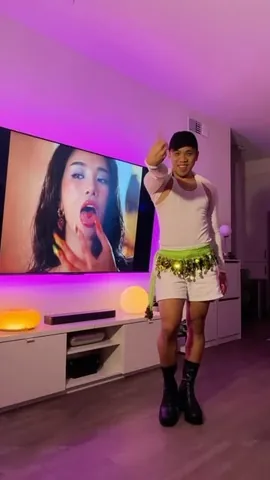 besperon Instagram post about Hootie Frutti dance cover