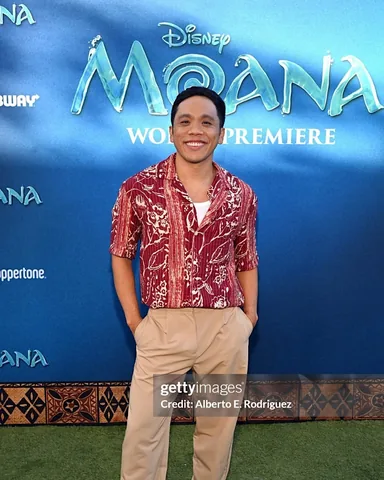 besperon Instagram post about Moana world premiere