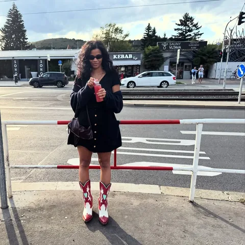 biancacristovao Instagram post about Comedy tour