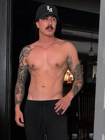 Blake Scott Silva Instagram post thumbnail