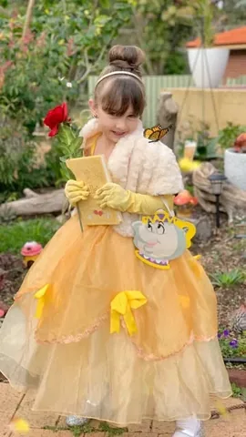 bookbookowl Instagram post about Book week costume