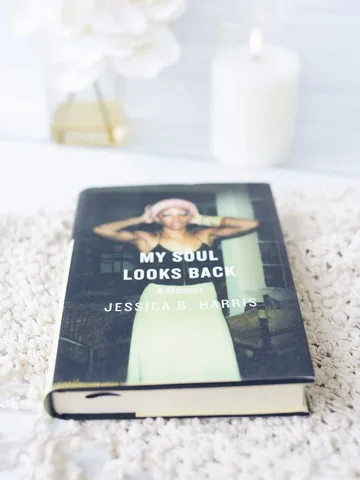 book_girl_magic Instagram post about Book club discussion