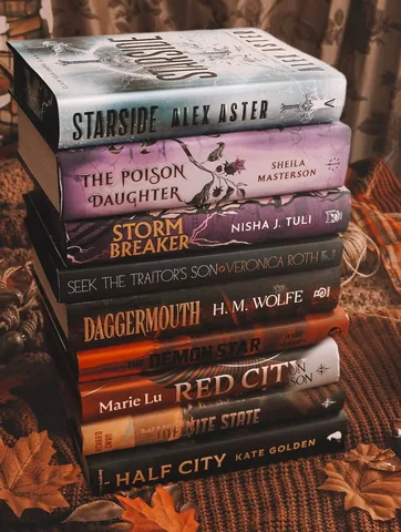 bookish_mai Instagram post about Recent book mail haul