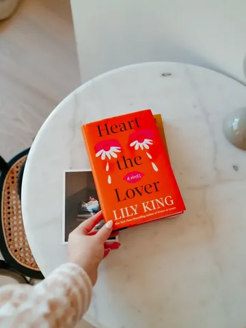 booklanguage Instagram post about Heart the Lover book review