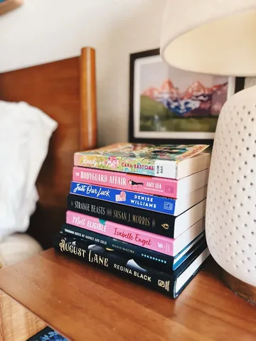 bookpairings Instagram post about Monthly reading wrap up