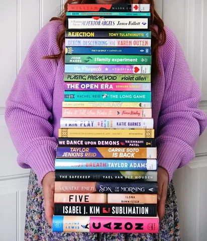 booksandlala Instagram post about Monthly reading roundup