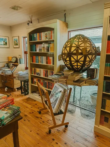 booksnest Instagram post about Bookshop interiors