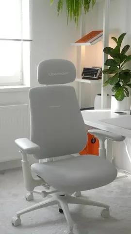 borisgtech Instagram post about Office chair