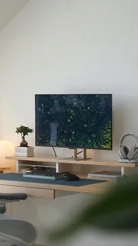 borisgtech Instagram post about Desk setup