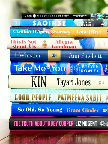 bostonbookfanatic Instagram post about Midyear favorite books