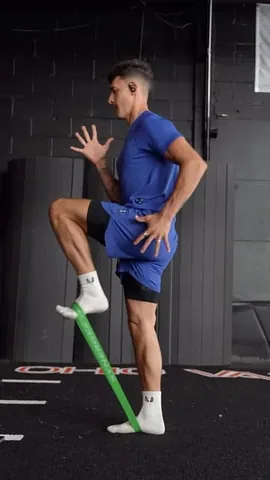 bradjbecca Instagram post about Resistance band speed training