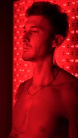 bradjbecca Instagram post about Red light therapy