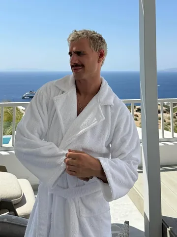 bradmondonyc Instagram post about Travel