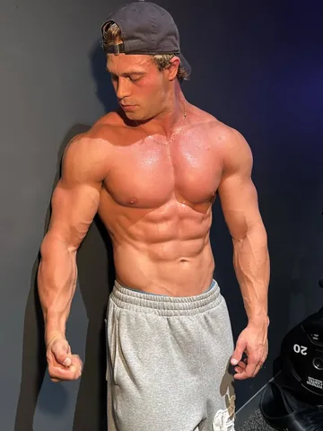 brandonsstarr Instagram post about Self improvement