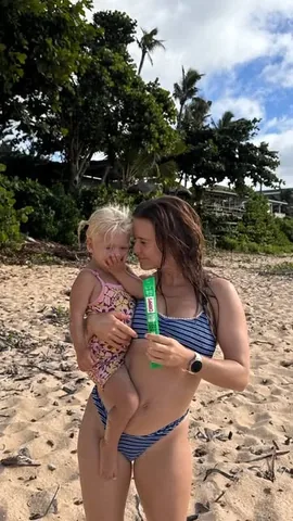 britwkent Instagram post about Chomps protein snacks