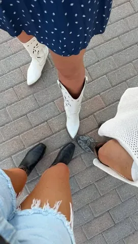 britxfrank Instagram post about Seasonal lifestyle