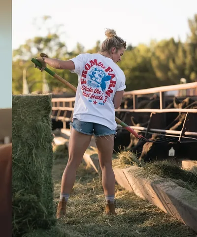 brookeence Instagram post about Agricultural apparel