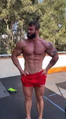 calumvonmoger Instagram post about Fitness goal setting