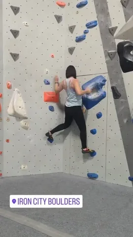 cannot_be_tamed Instagram post about Bouldering