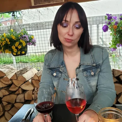cannot_be_tamed Instagram post about Restaurant review